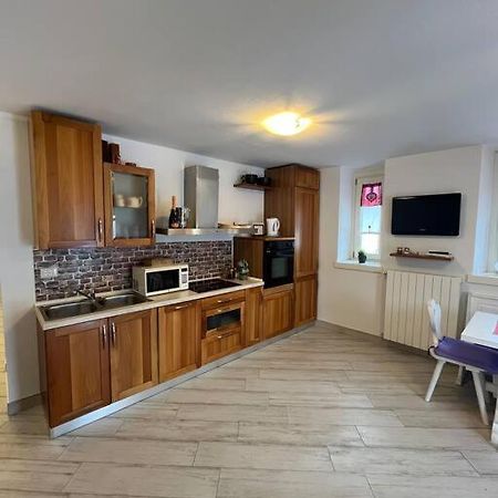 Apartamento Trilocale Con Vista Piste Da Sci Villa d'Allegno Exterior foto